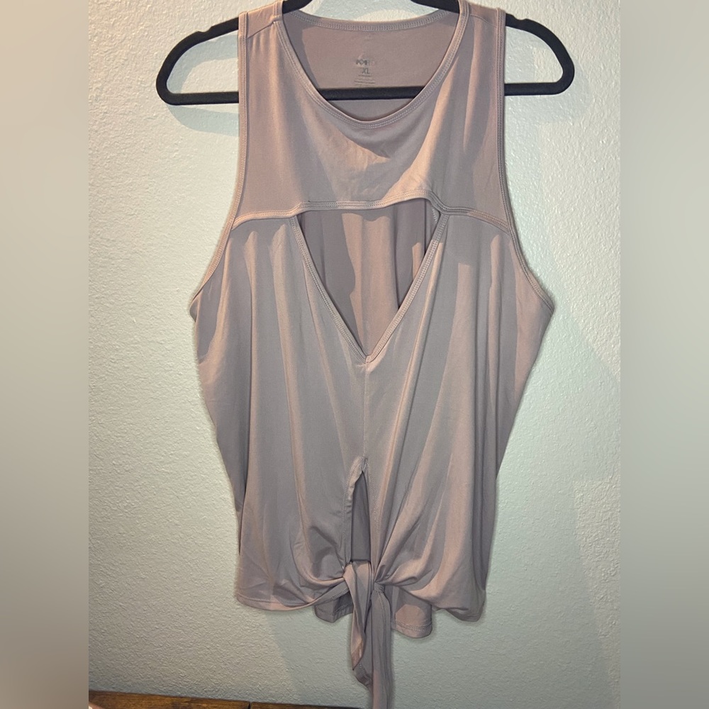Lavendar NWOT POPFLEX active cutout keyhole sleeveless top